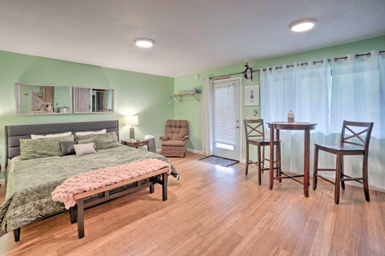 Soothing Studio With Lush Views 2 Mi To Beach! Smith River 外观 照片